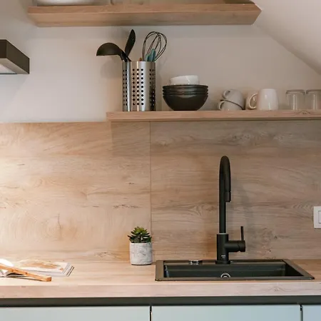 Huswell - Bright Duplex Close To The Sea Апартаменти *