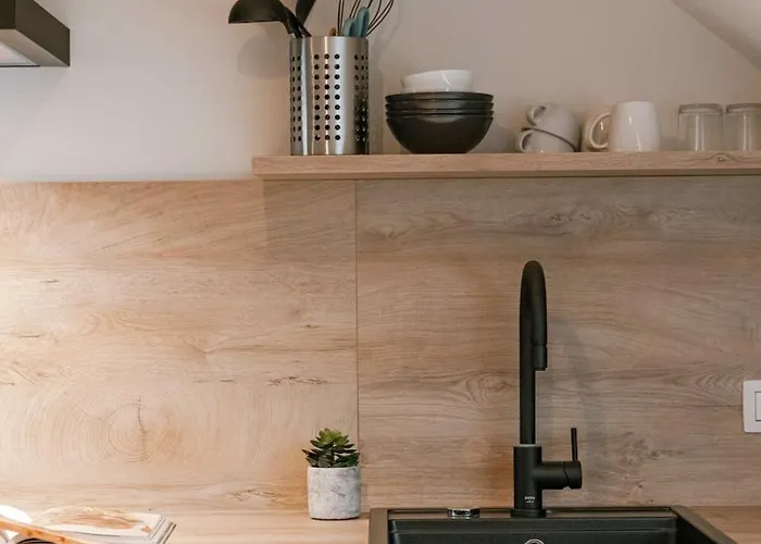 Huswell - Bright Duplex Close To The Sea Апартаменти *